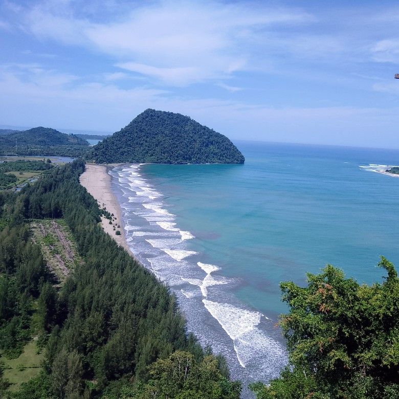 Mengapa Sewa Mobil Plus Sopir adalah Investasi Terbaik untuk Perjalanan Dinas ke Lhokseumawe?